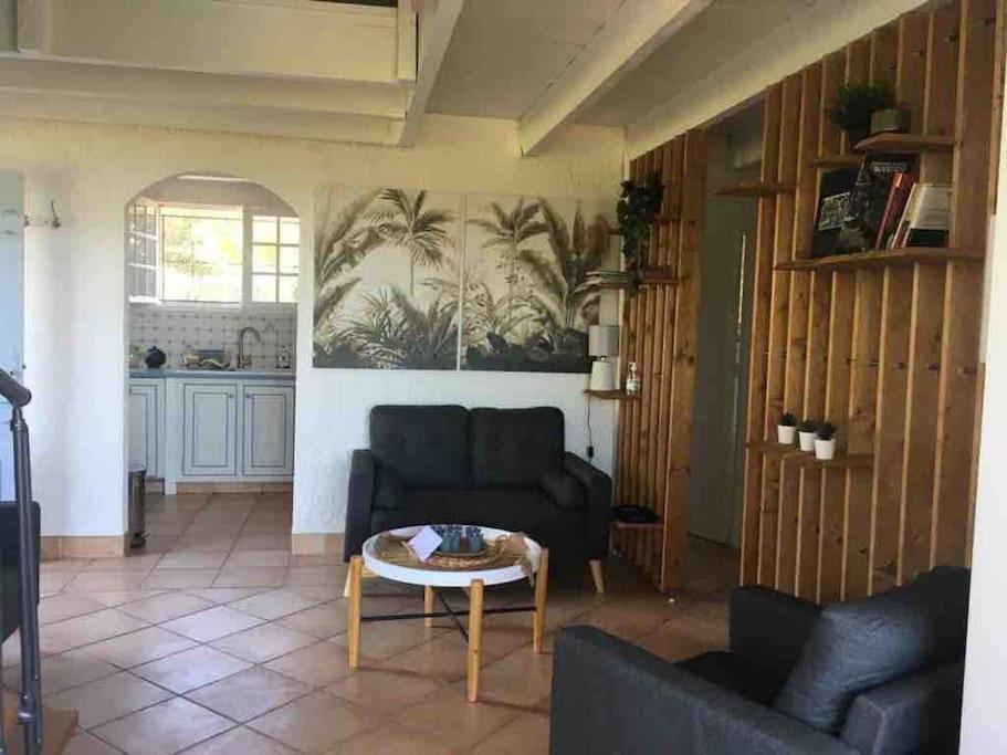 Cote D'azur: Charmante Villa, Vue Mer, Piscine,clim,calme 8/10 Personnes * Roquebrune-sur Argens