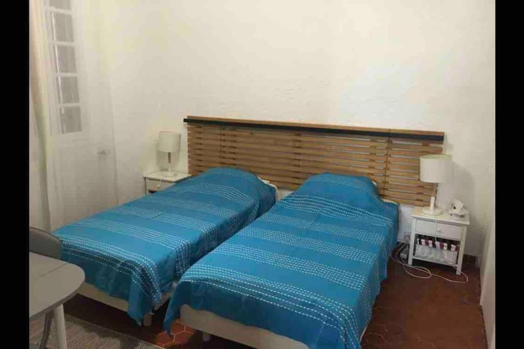 Cote D'azur: Charmante Villa, Vue Mer, Piscine,clim,calme 8/10 Personnes Villa *
